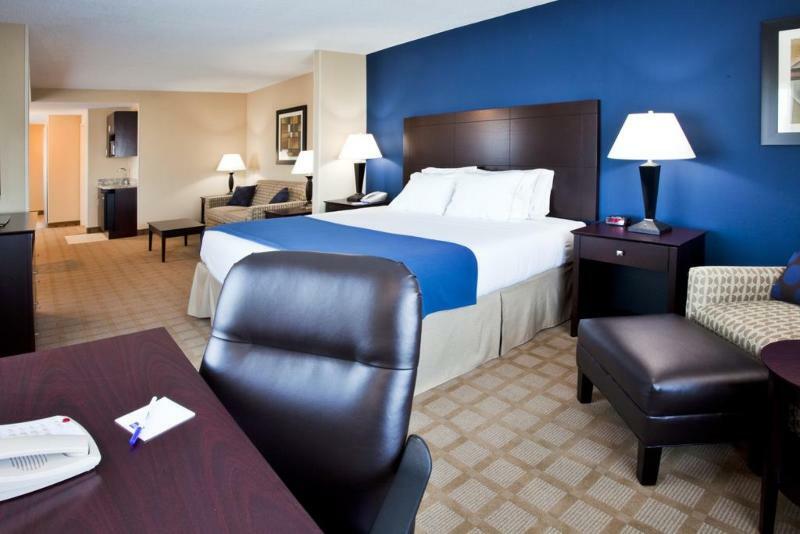 Holiday Inn Express Hotel & Suites Fort Pierce West 외부 사진